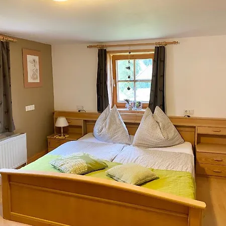 Waldruhe Apartmán *